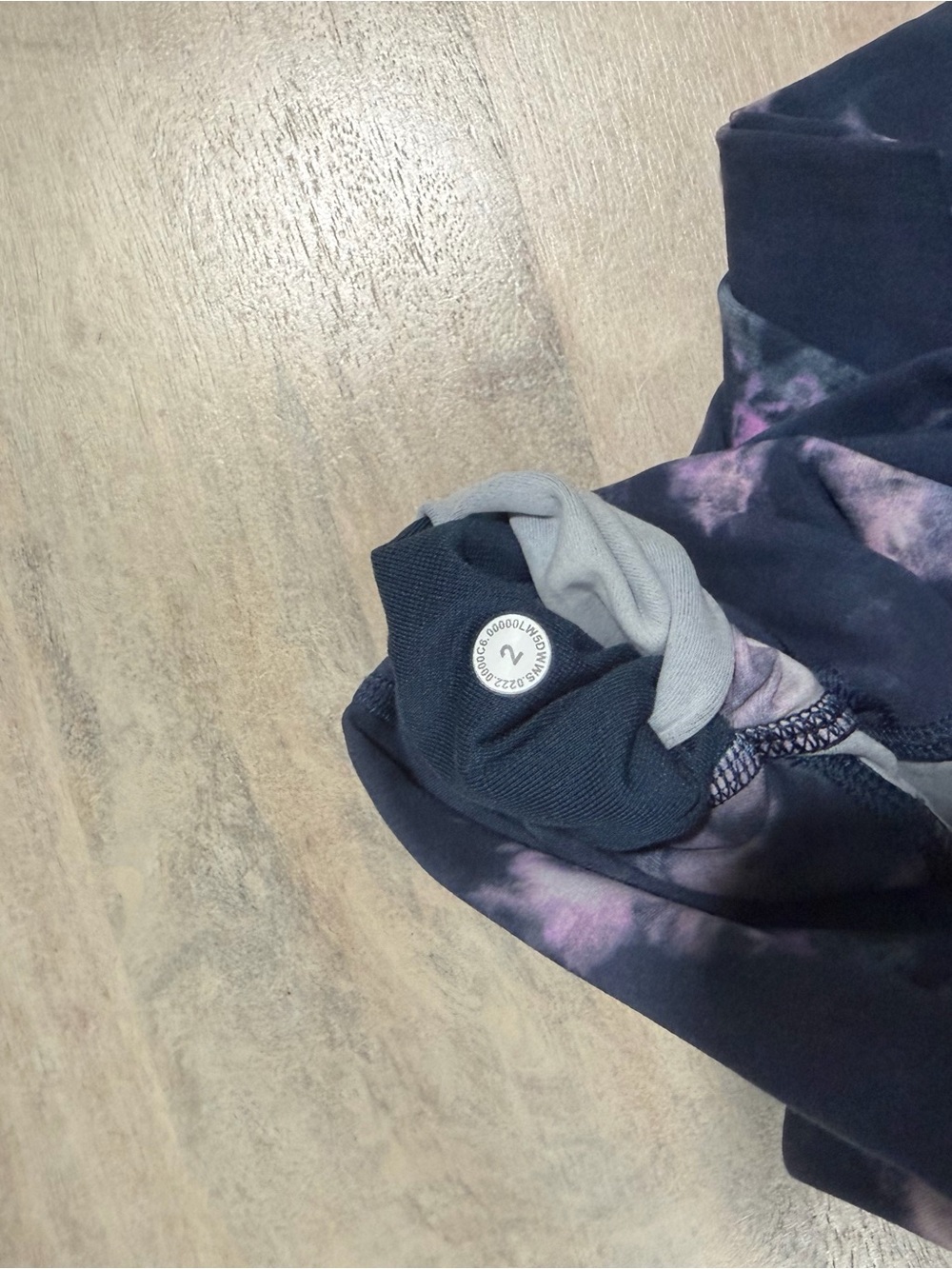 Lululemon bundle - Picture 6 of 7